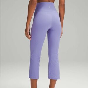 Lululemon • Groove Super-High-Rise Crop 23" *Nulu Dark Lavender Size 4